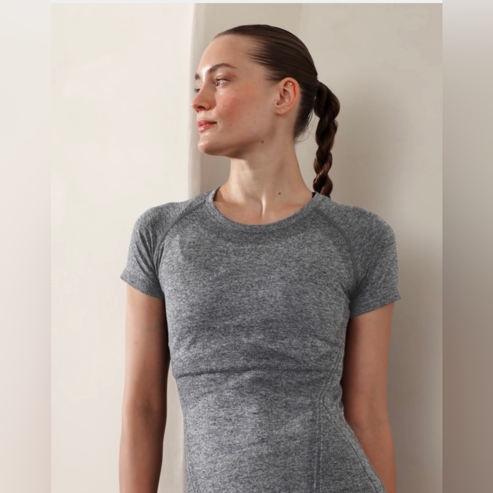 Athleta Momentum Seamless Tee
